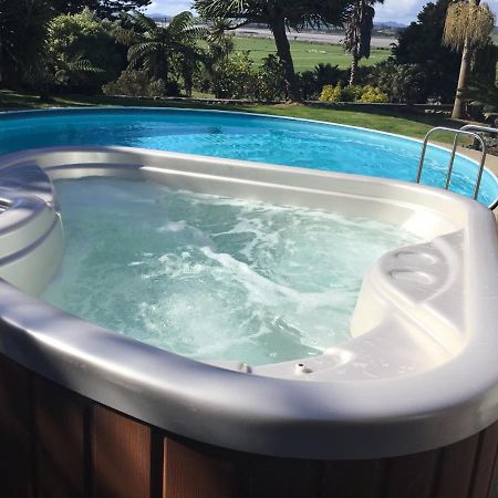 Norfolk Gardens Bed And Breakfast Te Kopuru Bagian luar foto